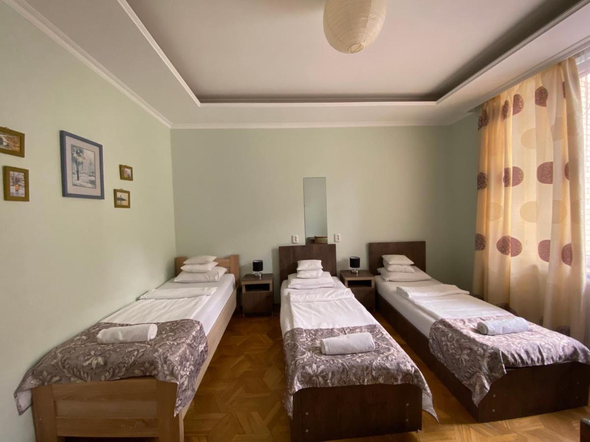 Aloft House Hotel Koetaisi Buitenkant foto